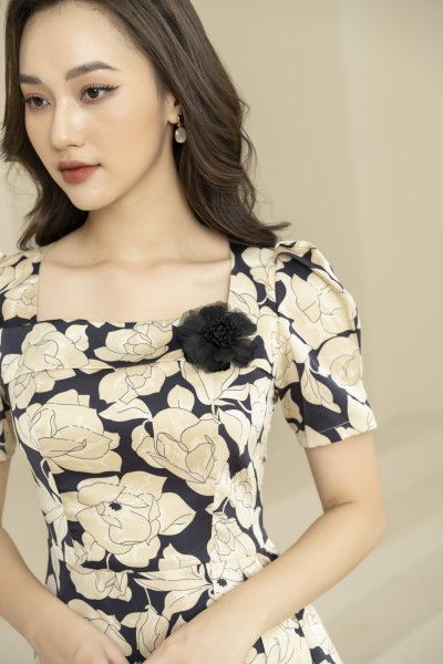 Mua Đầm Bé Gái Họa Tiết Hoa Hồng Tay Nhí  Size 3 1518kg tại ngocbich  store